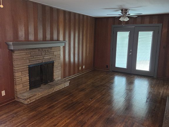 4th image of 4609 E 56th Pl