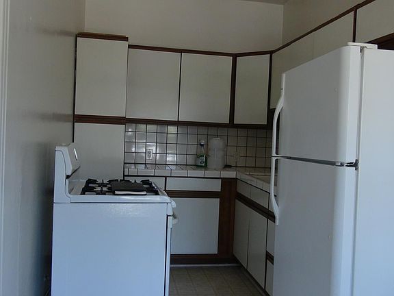 3rd image of 465 N Curson Ave APT 103