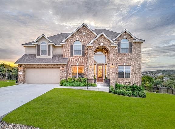 2nd image of 4517 Diamante Dr