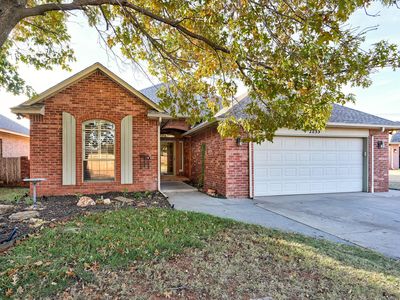 2233 Cobblestone Ct, Edmond, OK, 73034