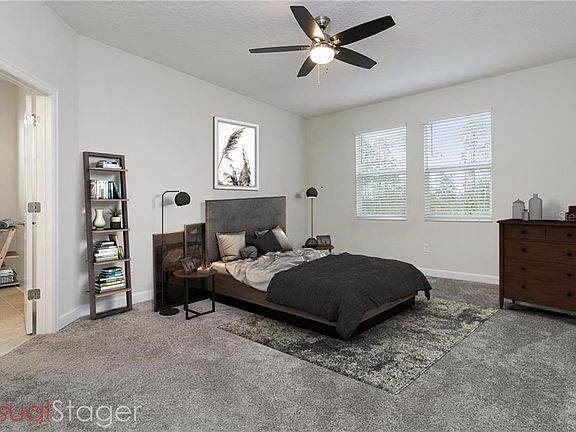 5th image of 560 Westchester Ct