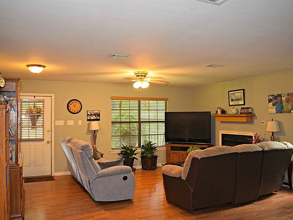 5th image of 180 County Road 2761