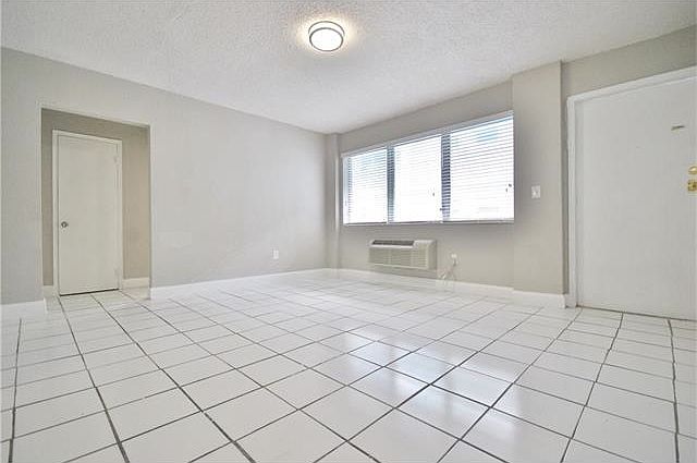 1st image of 7617 Carlyle Ave #000