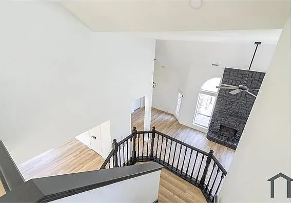 2334 Stillwater Dr — Photo 21