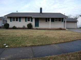 6256 Alderwood Rd, Parma Heights, OH 44130