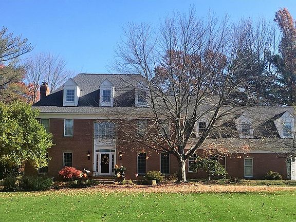 5th image of 6549 Thornbrook Cir