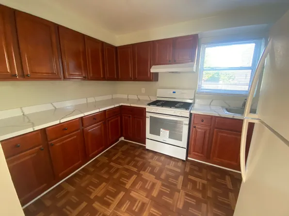 (undisclosed Address), Hasbrouck Heights, NJ 07604