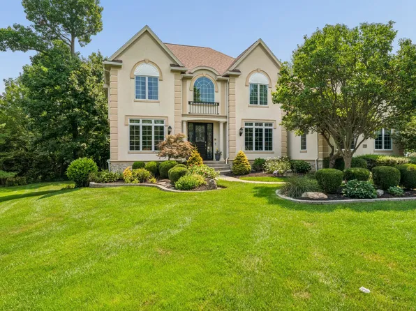 8914 Tartan Fields Dr, Dublin, OH 43017