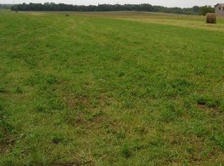 2432 E Bemes Rd, Crete, IL 60417