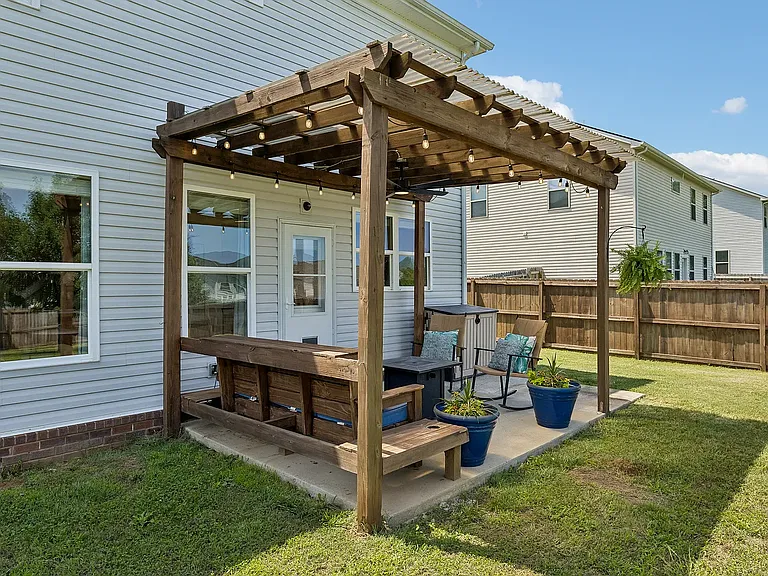 3041 Commonwealth Dr — Photo 46