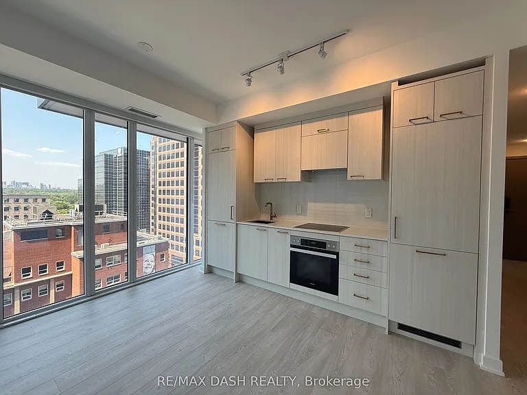 628 Church St #903 — Photo 16