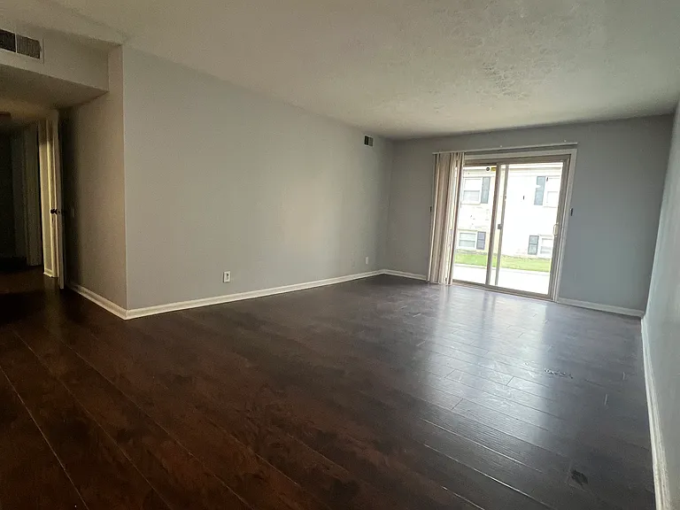 4030 Poplar Level Rd #2 — Photo 6