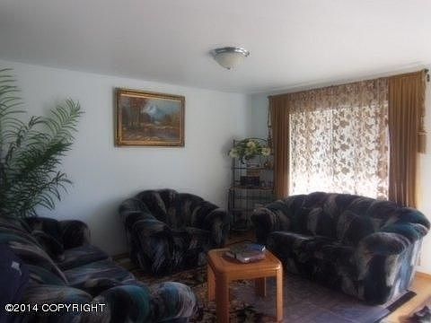 2nd image of 1631 W Vaunda Ave