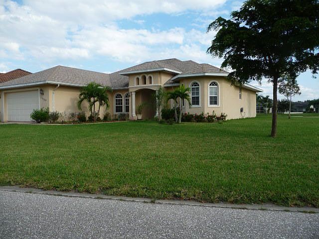 1st image of 15296 Briarcrest Cir
