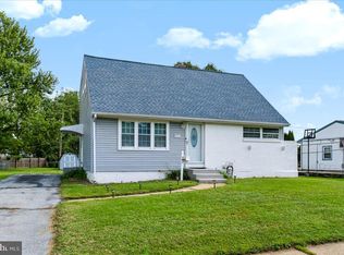 402 Elderfield Rd, Newark, DE 19713