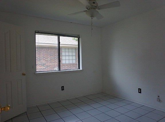 2nd image of 128 Papaya St