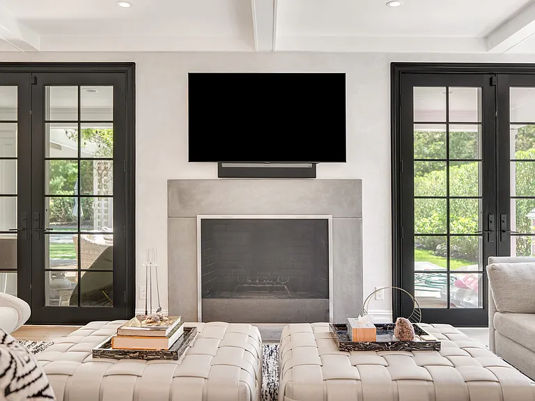 5 Montauk Avenue Ext — Photo 12