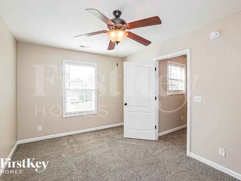 1302 Marcy Ct — Photo 13