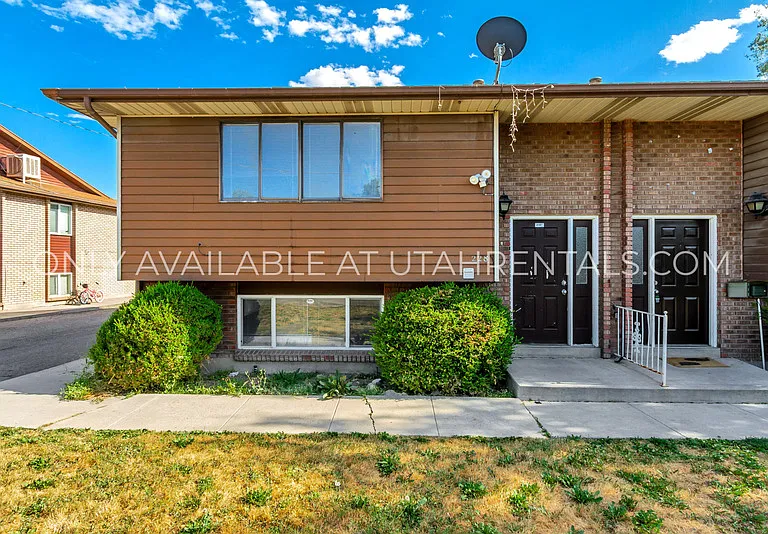 228 W Foxbridge Dr — Photo 18