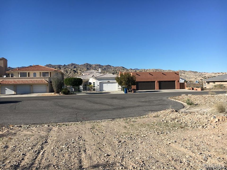 1st image of 480 Riverfront Dr