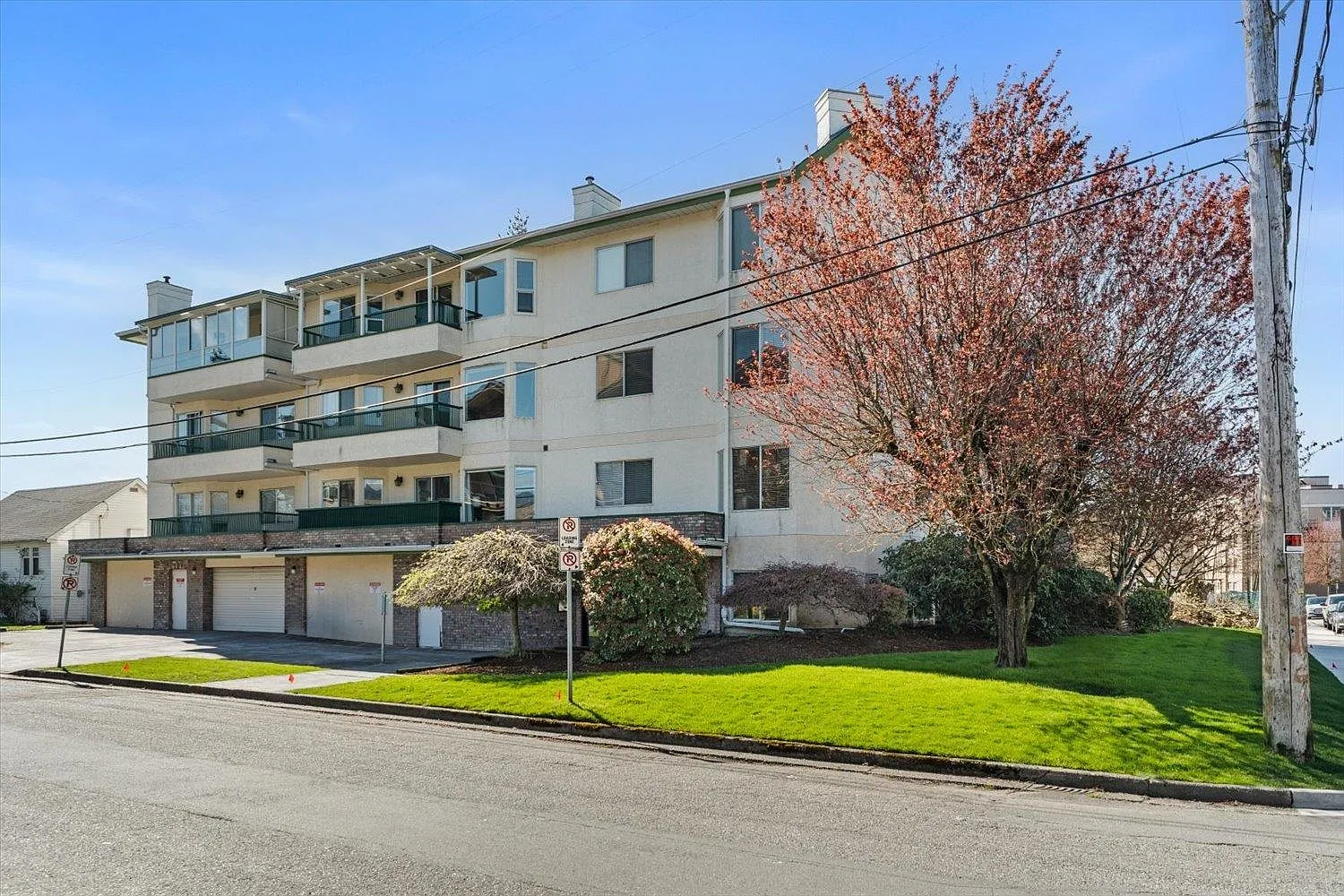45604 Brett Ave #205 photo 1