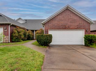 1423 W Sackett St, Springfield, MO 65807