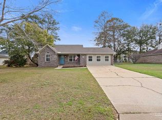 133 Twin Oak Dr, Crestview, FL 32536