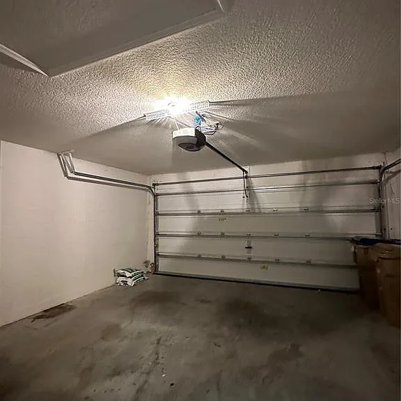 5539 Sycamore Canyon Dr — Photo 37