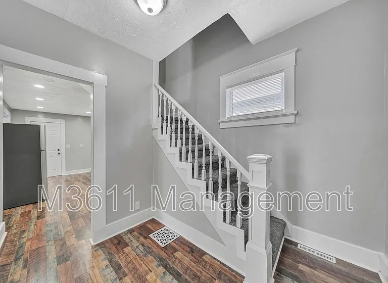 2503 S 8th St — Photo 12