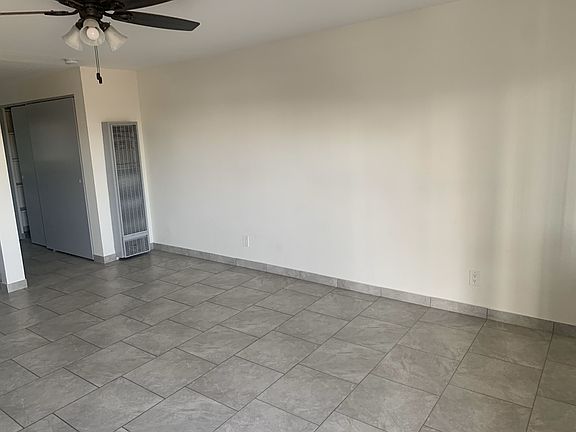 3rd image of 1033 Broad Ave