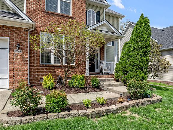 2nd image of 2240 Dunhill Ln