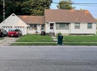 1400 Roseneath Ave, Lansing, MI 48915