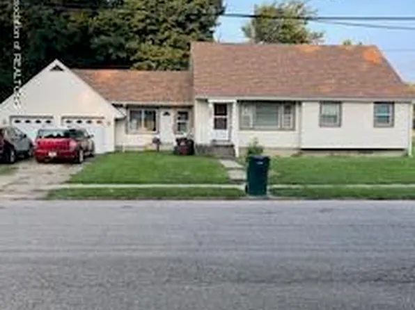 1400 Roseneath Ave, Lansing, MI 48915