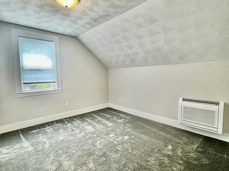 85 Pine St #2 — Photo 12