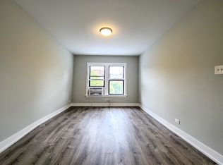 707 W Brompton Ave APT 34, Chicago, IL 60657