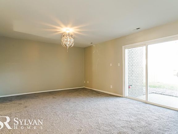 4th image of 762 Lake Edward Dr