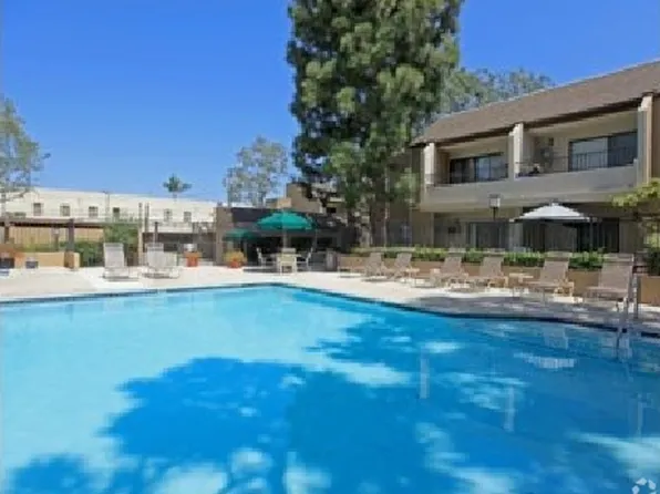 Mesa Pines Apartments, 2650 Harla Ave APT C210, Costa Mesa, CA 92626