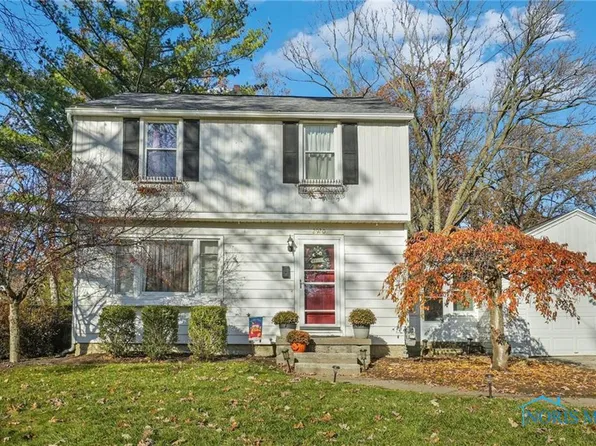 2920 Oxbridge Dr, Toledo, OH 43614