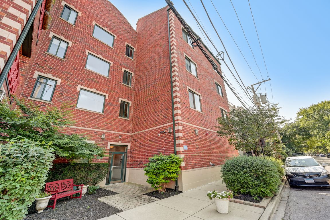 2007 W Churchill St APT 402, Chicago, IL 60647 MLS 11890960 Zillow
