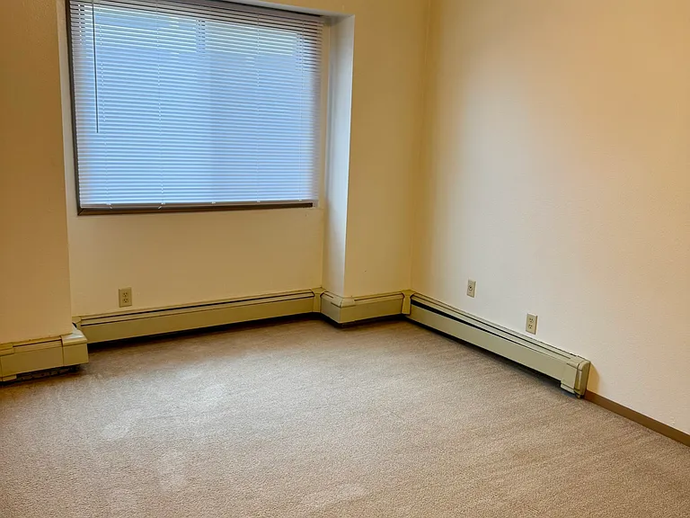 13 E Burlington St #115 — Photo 5