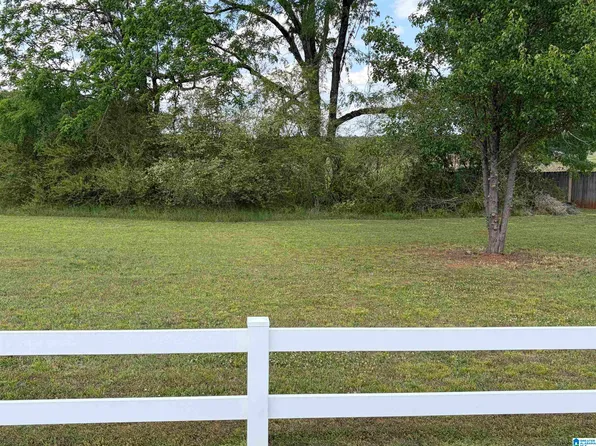 197 Silver Creek Pkwy #2, Alabaster, AL 35007