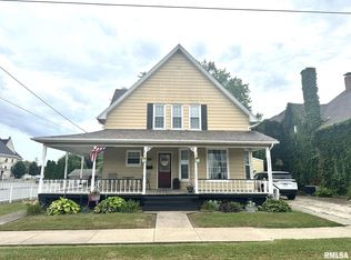 146 W Locust St, Canton, IL 61520