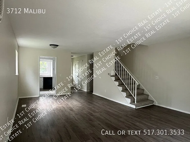 3712 Malibu Dr — Photo 2