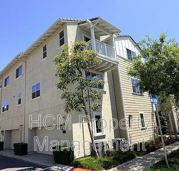 142 Lantana Dr — Photo 1