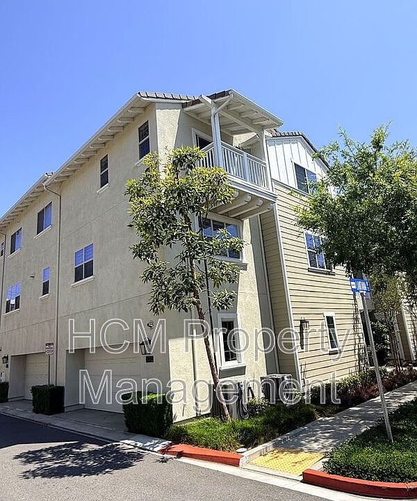1st image of 142 Lantana Dr