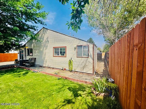 5th image of 3155 Valley Way