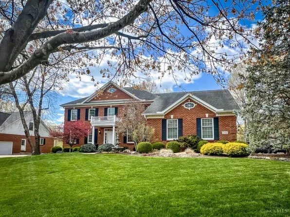 208 Sentry Hill Dr, Loveland, OH 45140