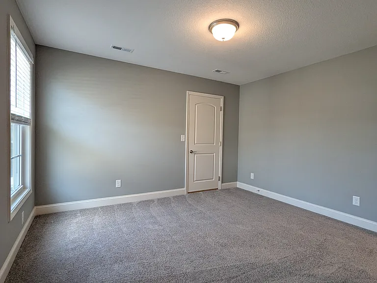 12111 Grand Forks Dr — Photo 34