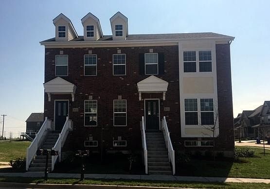 1st image of 2421 N Larksong Dr