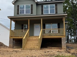 617 W Peachtree St, Chatsworth, GA 30705